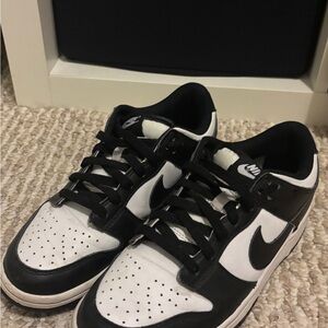 Nike Dunks Men's Black and White Sneakers